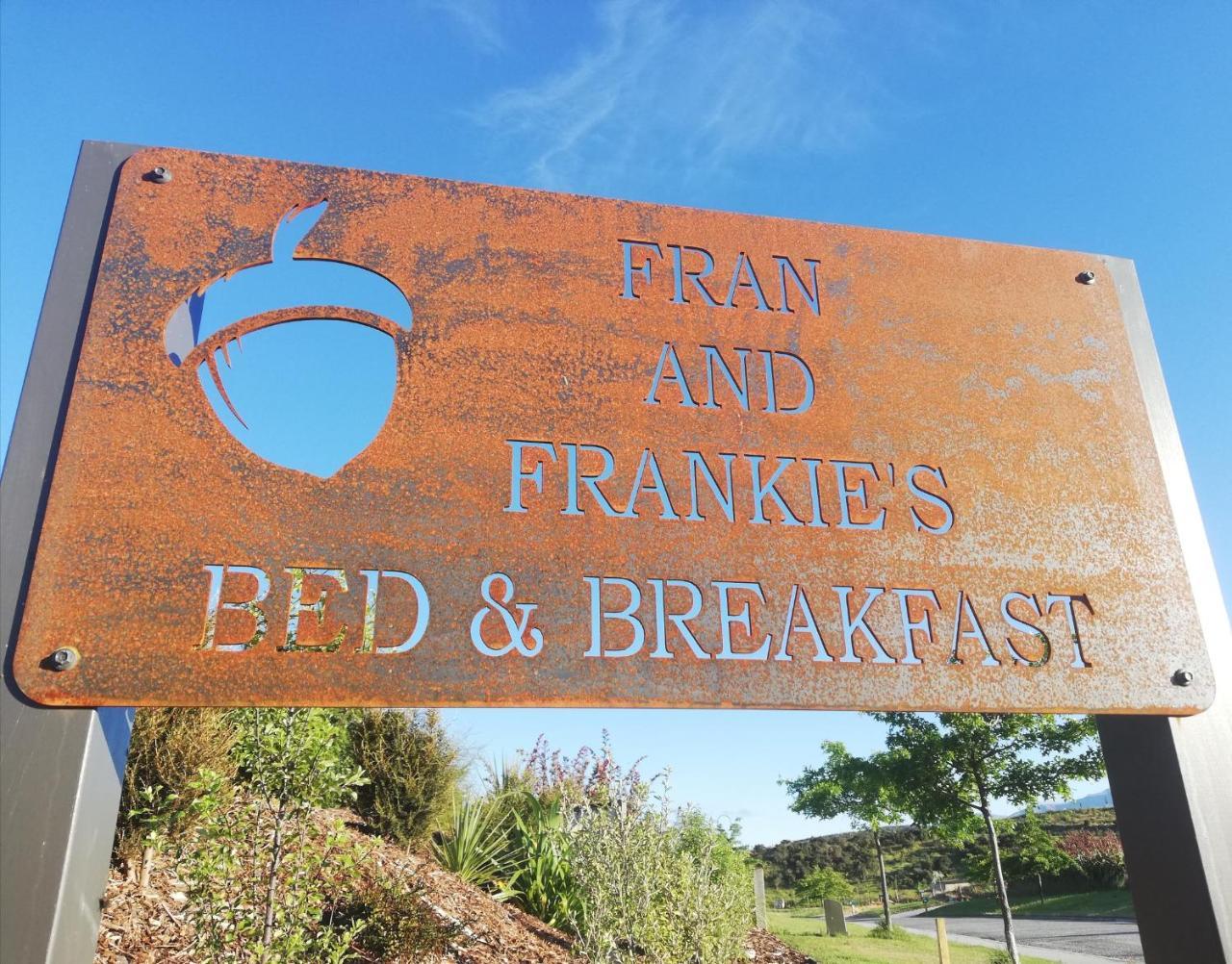 Fran And Frankie'S Bed & Breakfast Luggate Exterior foto